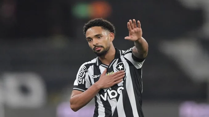 Vitinho pode sair de graca do Botafogo; clubes monitoram