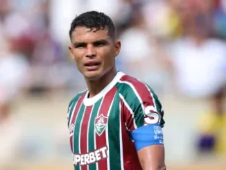 Intermediário tenta o retorno de Thiago Silva ao Fluminense