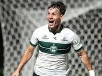 Coritiba avalia ativar opcão de compra de Joaquin Lavega