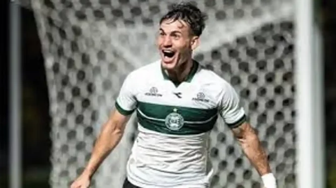 Coritiba avalia ativar opcão de compra de Joaquin Lavega