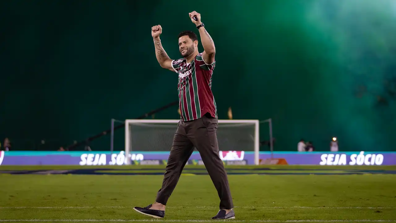 Amistoso contra o São Paulo pode marcar estreia de Hulk no Flu
