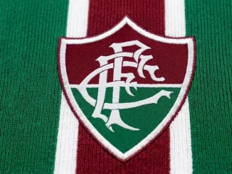 Fluminense segue interessado no atacante Everton Cebolinha, do Flamengo