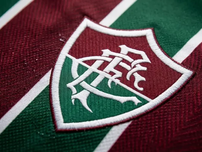 Camisa Fluminense 26/27 em promoção: garanta a sua por R$ 237