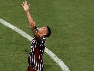 Thiago Silva retorna ao Fluminense após seis meses