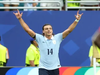 Canobbio é destaque em empate polêmico do Uruguai na Copa