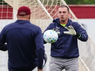 Fluminense: goleiro Vitor Eudes é afastado por doença
