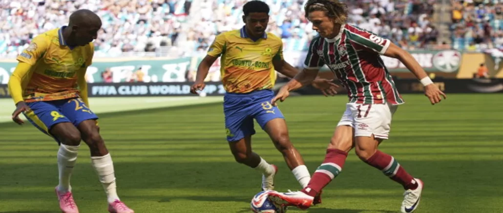 Rival do Fluminense no Mundial é base da África do Sul na Copa do Mundo
