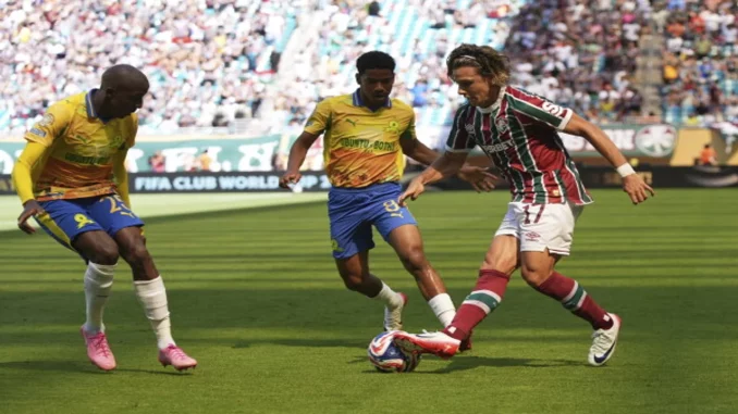 Rival do Fluminense no Mundial é base da África do Sul na Copa do Mundo