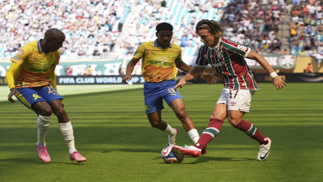 Rival do Fluminense no Mundial é base da África do Sul na Copa
