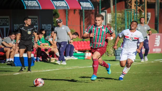 Show de Xerém! Fluminense goleia o São Paulo por 4 a 1 em Cotia, mantém 100% no Brasileirão Sub-17 e amplia invencibilidade.