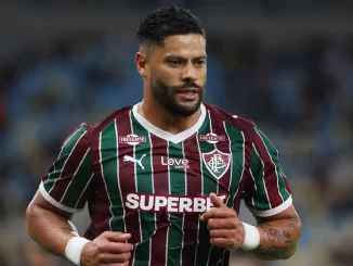 Hulk estreou com a camisa do Fluminense