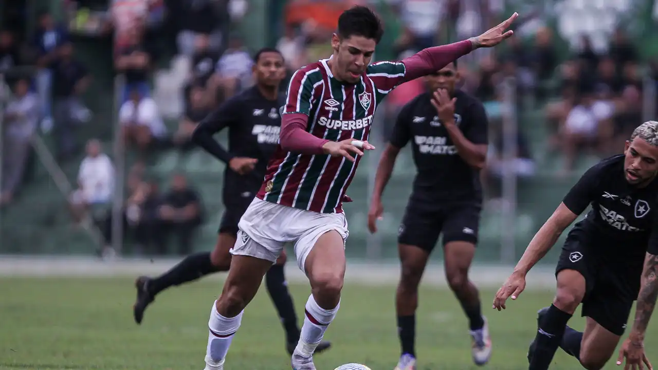 Lucas Justen está retornando ao Fluminense