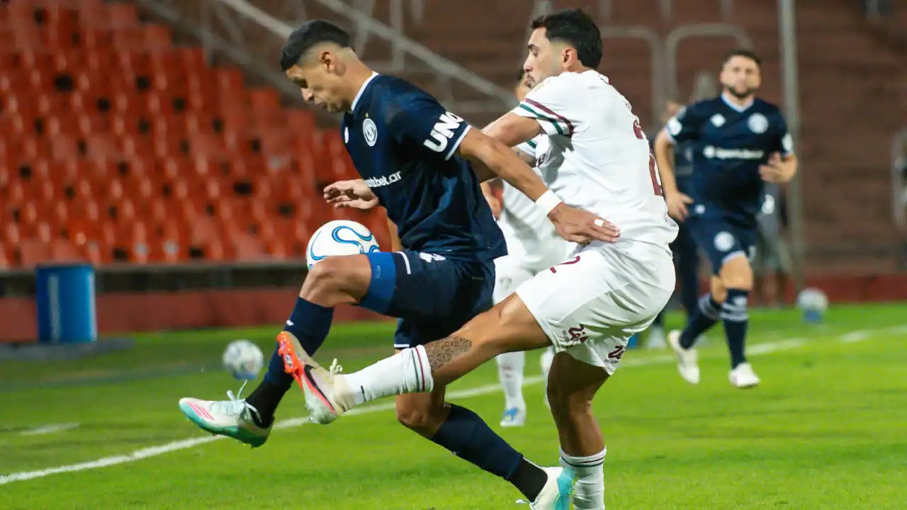 Alex Arce está na mira do Internacional