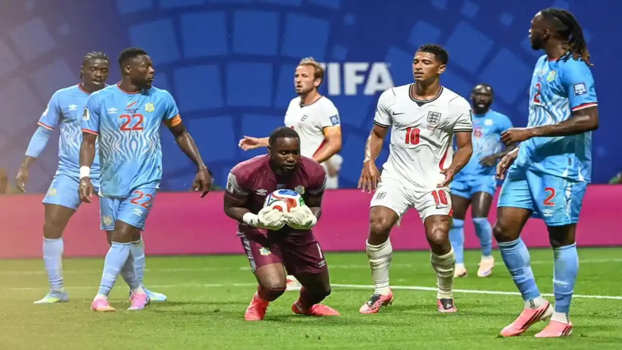 Lionel Mpasi foi um dos destaques da Copa do Mundo
