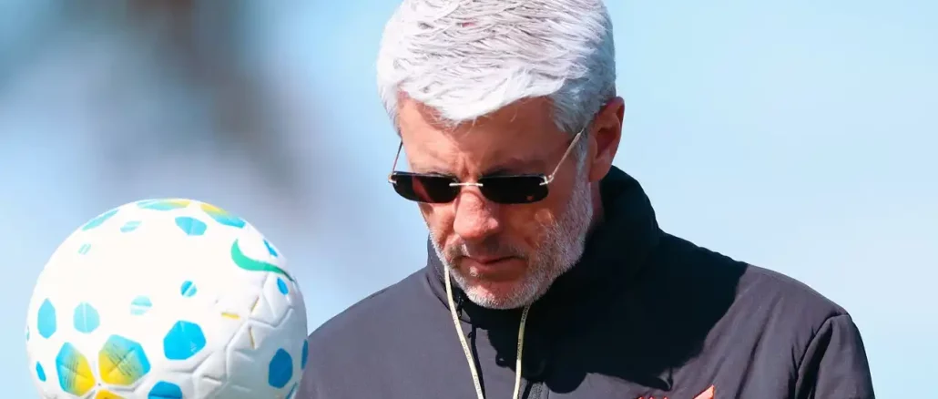 Odair Hellmann comandou o Fluminense em 2020 e hoje defende o Athletico-PR