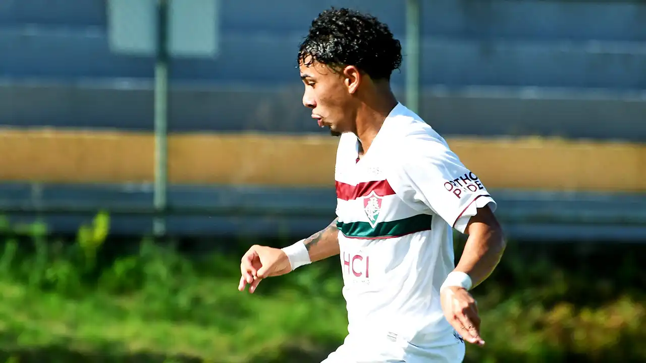 Felipinho deixa o Fluminense sem custos após rescisão