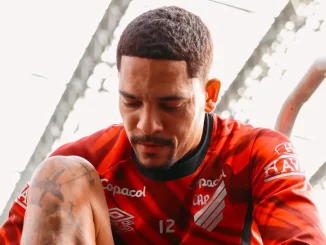 Gilberto é um dos ex-tricolores do Athletico-PR