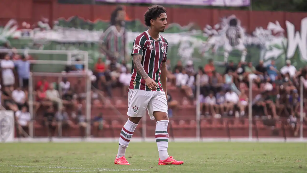 Felipinho deixou o Fluminense rumo ao Raja Casablanca