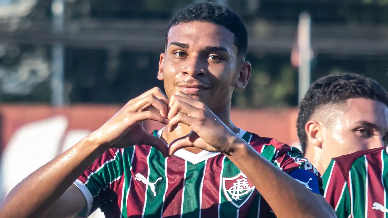 Rodrigo Gomes deixa o Fluminense de forma definitiva
