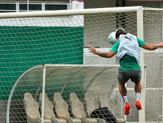 Soteldo marcou gol de cabeça no treino desta terça-feira