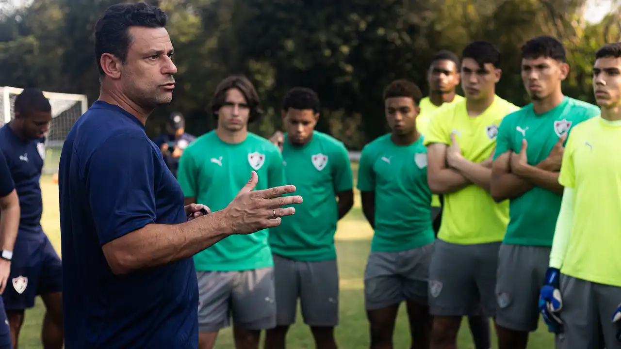 Fred técnico do Fluminense? Estrada está sendo pavimentada