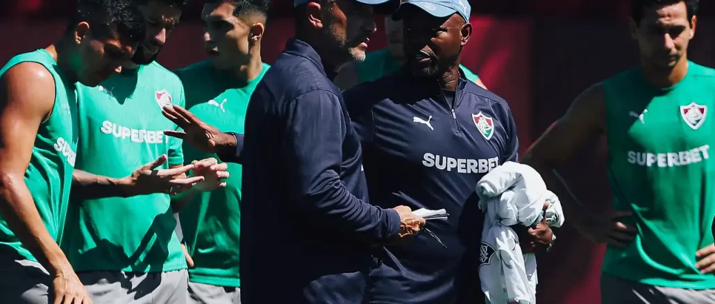 Marcão tem dúvida importante para definir a escalação do Fluminense contra o Athletico-PR