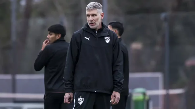 Palermo é o treinador do Platense