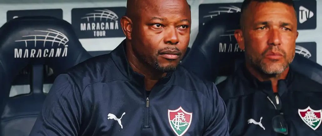 Marcão se colocou à disposição para seguir comandando o Fluminense