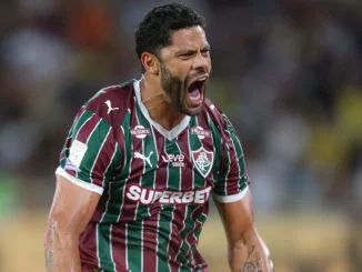 Hulk fez o primeiro gol do Fluminense contra o Remo