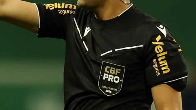Davi de Oliveira Lacerda apita Fluminense x Vasco