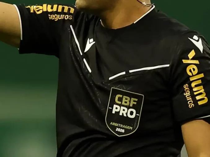 Davi de Oliveira Lacerda apita Fluminense x Vasco