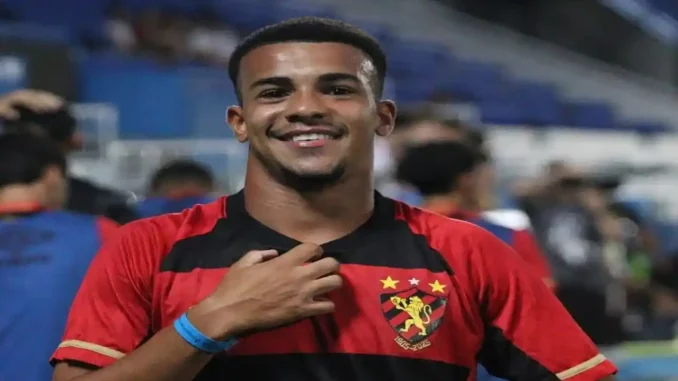 Sport recusa proposta do Fluminense pelo atacante Arthur Maron