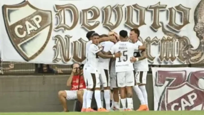 Próximo rival do Fluminense, Platense decide vaga na Copa Argentina