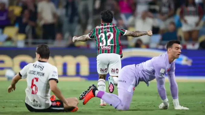 "É o destino...": leia a crônica de Lindinor Larangeira sobre a vitória no clássico e as críticas à arbitragem.