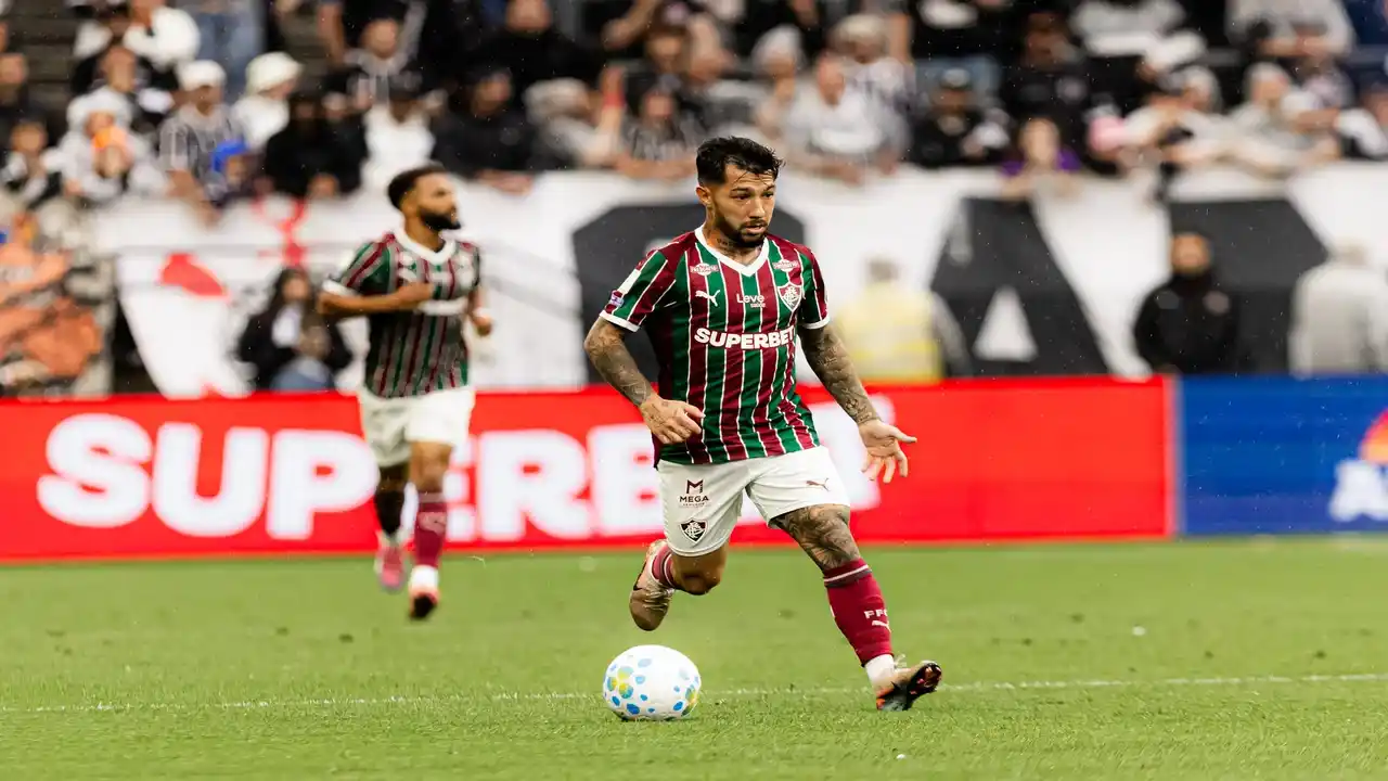 Lucho Acosta teve uma boa atuação contra o Corinthians