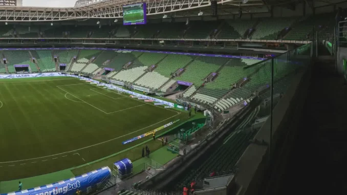 Leandro Alves analisa posicionamento da Polícia Militar sobre o setor visitante do Nubank Parque para Palmeiras x Fluminense