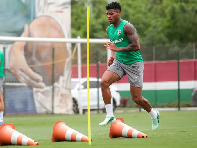 Fluminense se reapresentou no CT Carlos Castilho