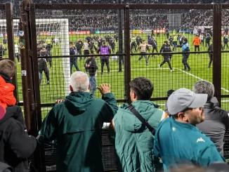 Classificação do Fluminense teve invasão da torcida do Platense após o apito final