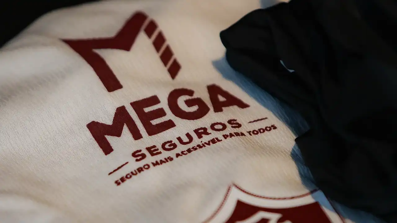 Uniforme do Fluminense terá novo patrocínio contra o Vasco