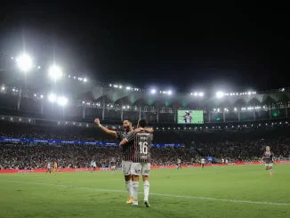 "Atenção quadruplicada pelo alto e jogo de xadrez." Confira a nova coluna de Vinicius Toledo para Fluminense x Palmeiras!