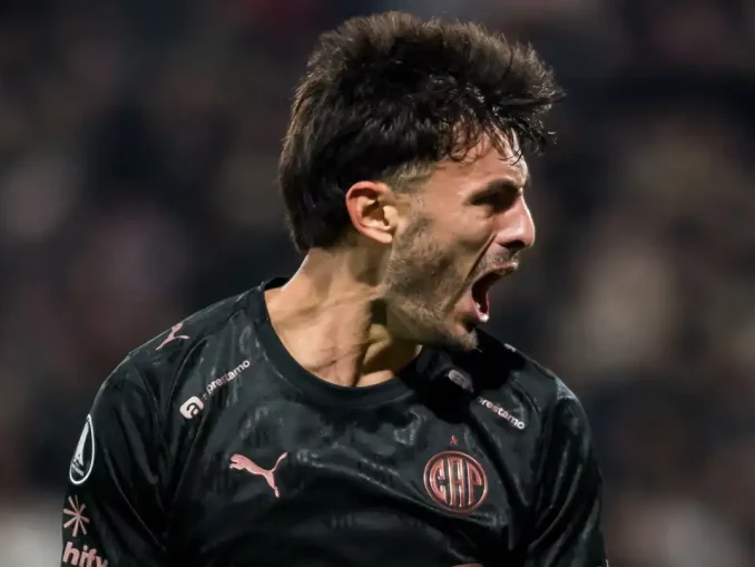 Luciano Giménez deve desfalcar o Platense contra o Fluminense