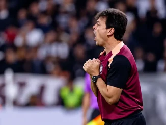 Fernando Diniz pode deixar o comando do Corinthians em caso de derrota para o Fluminense
