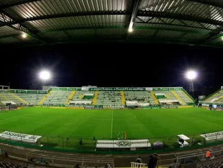 Chuva, 95% de umidade e sintético molhado na hora de Chapecoense x Fluminense. Confira a previsão!