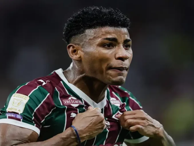 Vinicius Toledo analisa a virada do Fluminense no Maracanã, rebate polêmica de arbitragem e cobra Marcão. Leia a coluna!