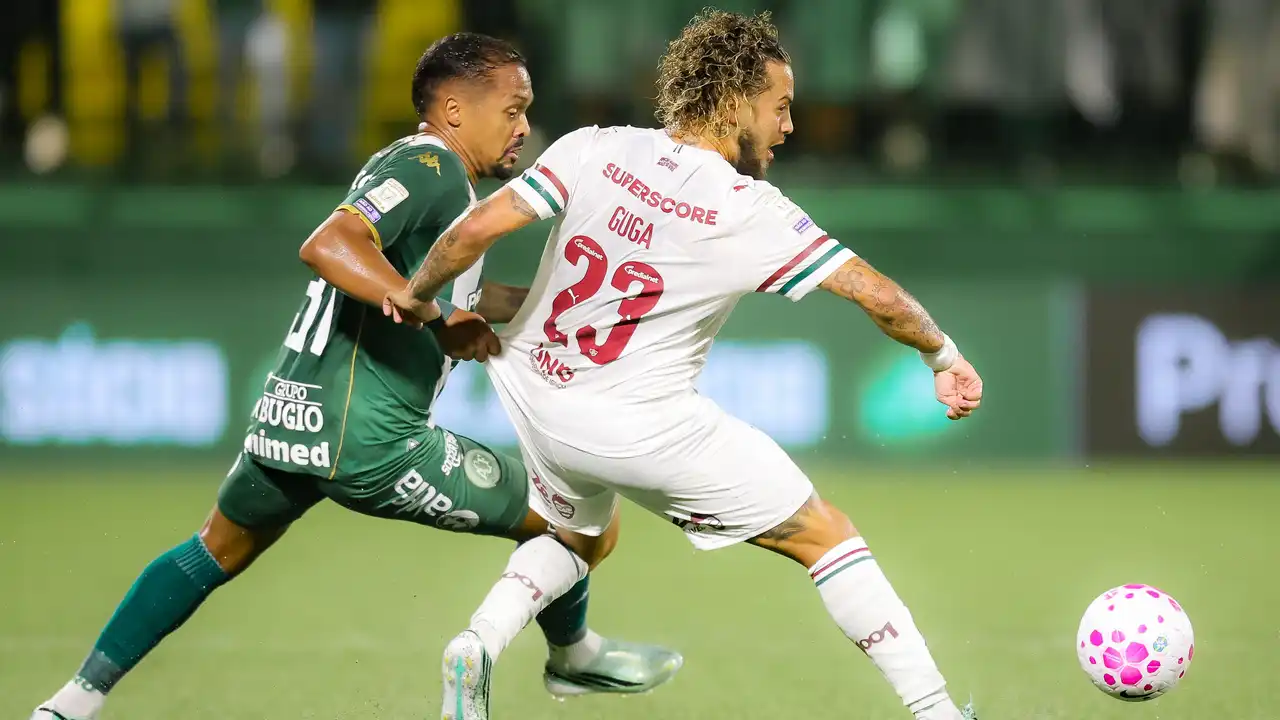 Guga marcou o gol do Fluminense na derrota para a Chapecoense