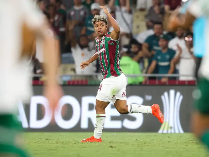 Wesley Natã descontou para o Fluminense no fim da partida