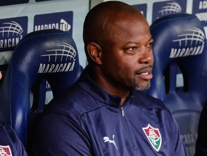Marcão virou alvo de críticas após a derrota do Fluminense para o Santos