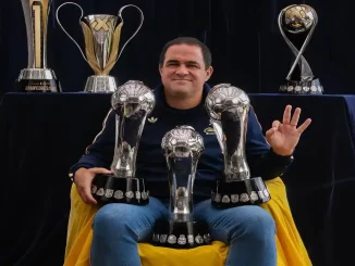 Canal 'Hora do Flu' sugere técnico multicampeão no exterior para o Fluminense. Confira os números!